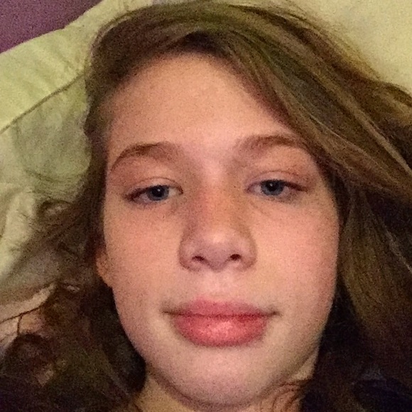 Meet your Posher, Skylynn - Picture 1 of 1